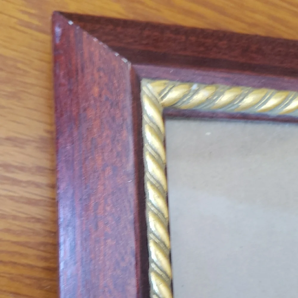 Vtg (2) Brown & Brown/Gold Picture Frame Set - Holds 4x6 Photos